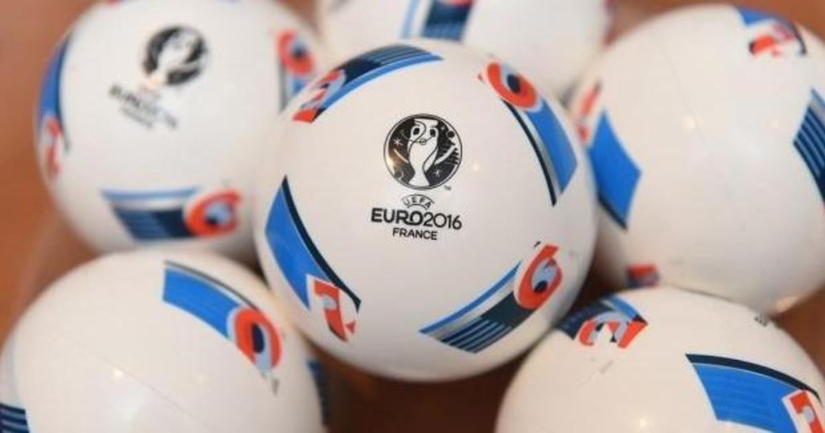 За сборной на Евро 2016 будут следить 59% украинцев.
