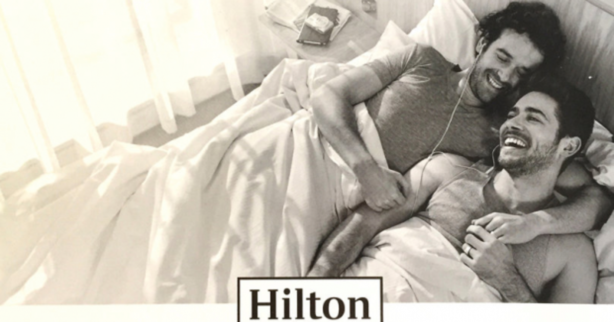 Реклама Hilton с гей-парой спровоцировала петицию с 50 000 подписями.