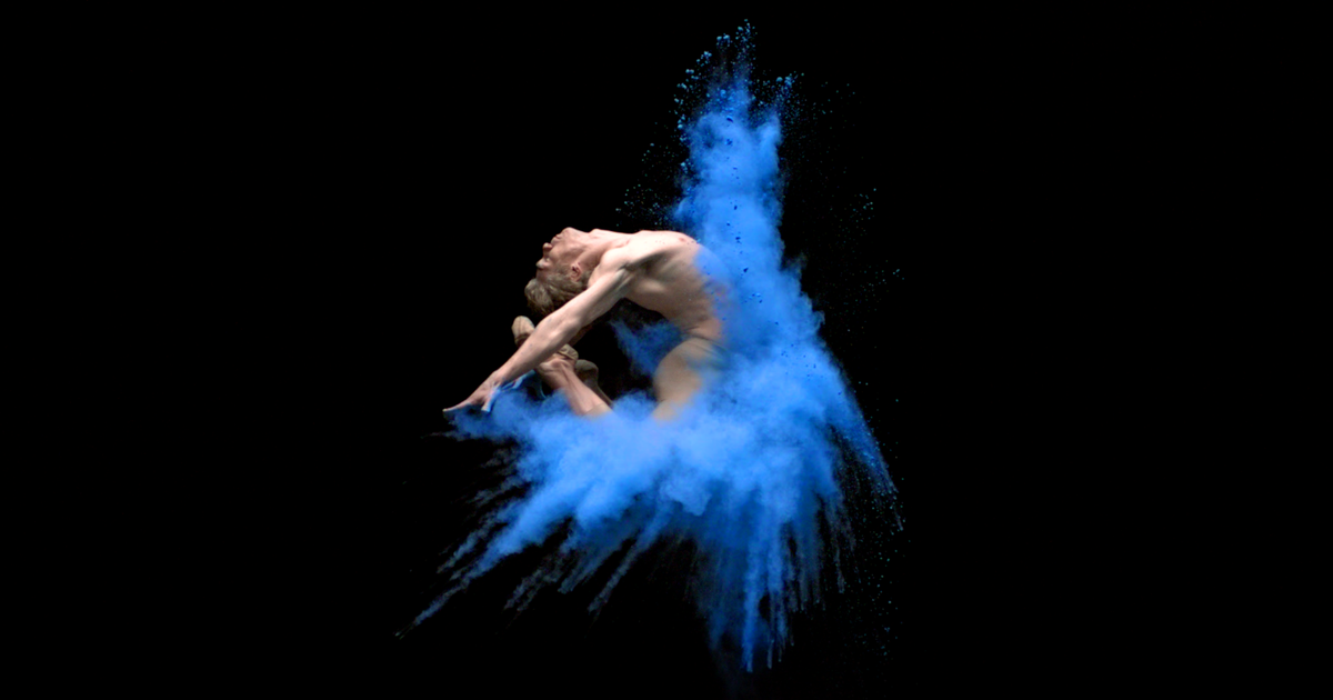 В рекламе балетной школы создали красоту из хаоса.
