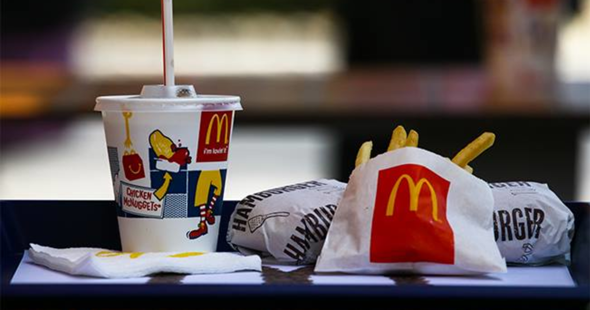 McDonald’s введет сервис обслуживания столиков в 2017 году.