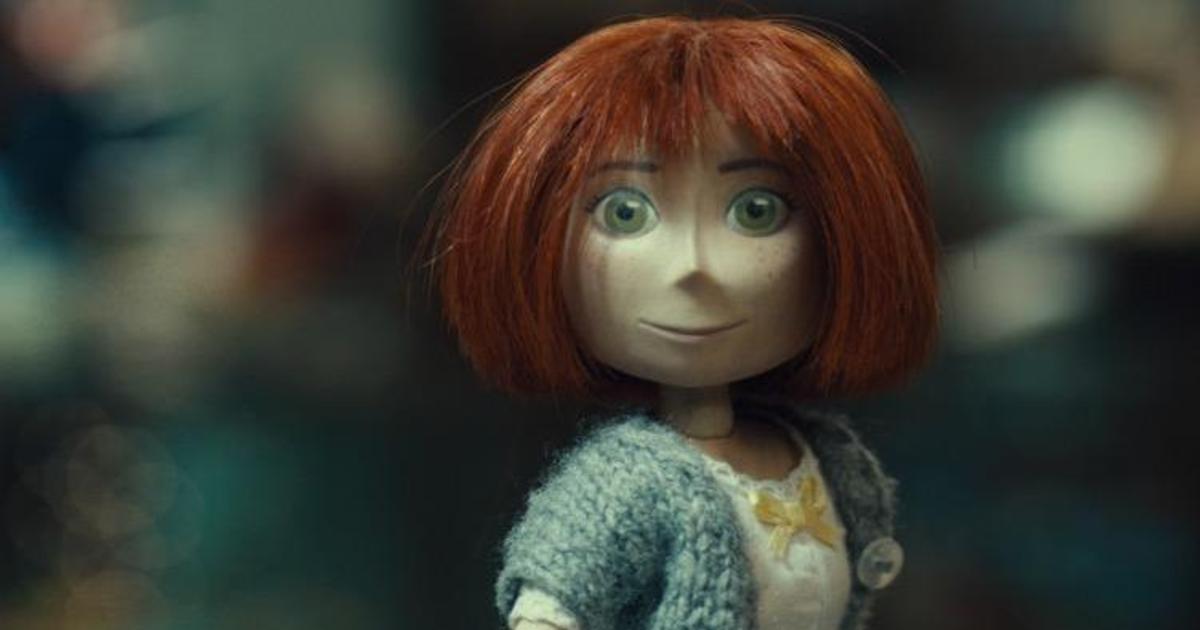McDonald’s выпустил рождественский ролик о деревянной кукле.