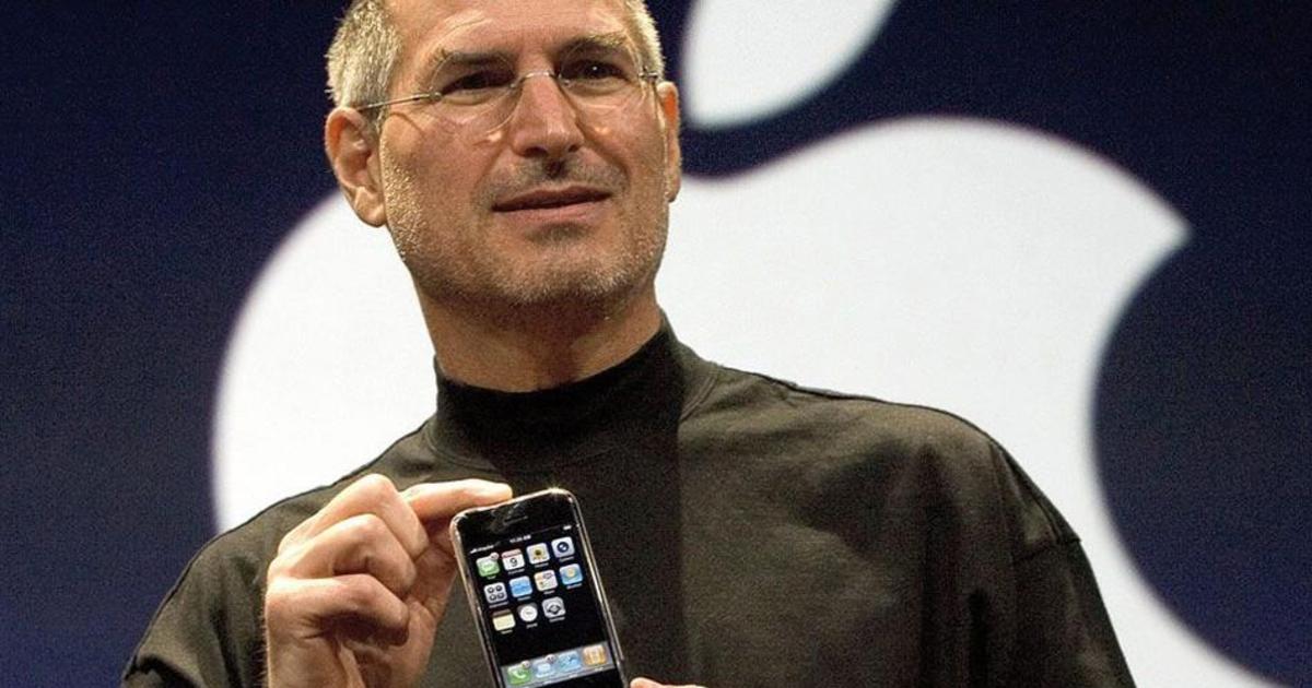Apple воздала должное Стиву Джобсу в честь 10-летия iPhone.