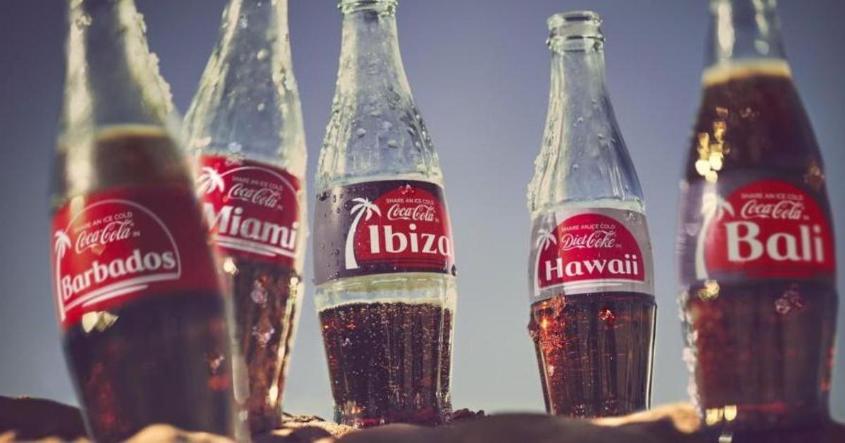 Coca-Cola сменила имена на райские уголки для туристов на этикетках.