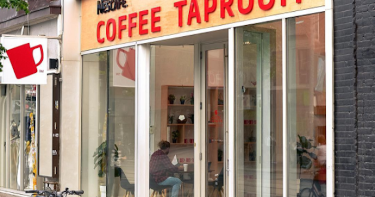 Nescafe потроллила Starbucks Pop-Up кофейней без кофе.