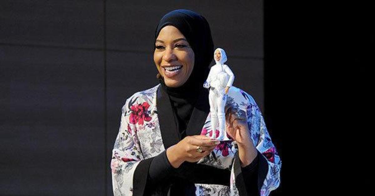 Mattel представила первую Барби в хиджабе.