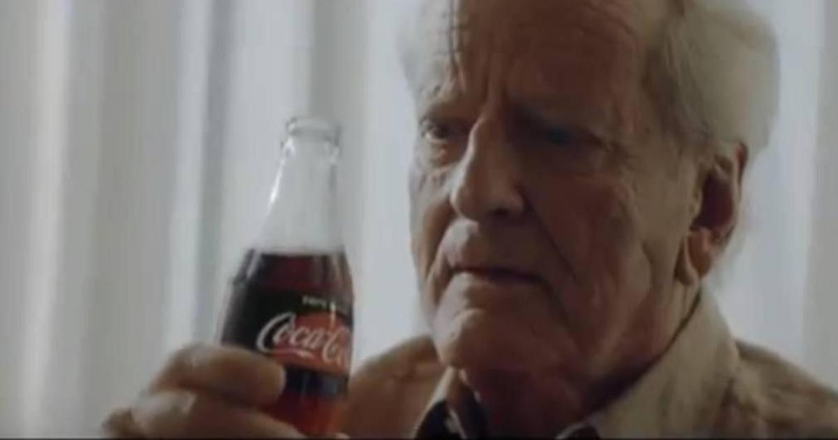 Для Coke Zero Sugar выпустили обновленный юмористический ролик 2006 года.