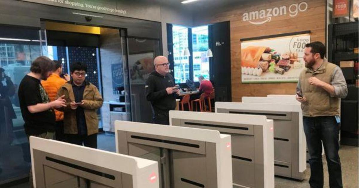 Amazon открыл первый магазин без касс.