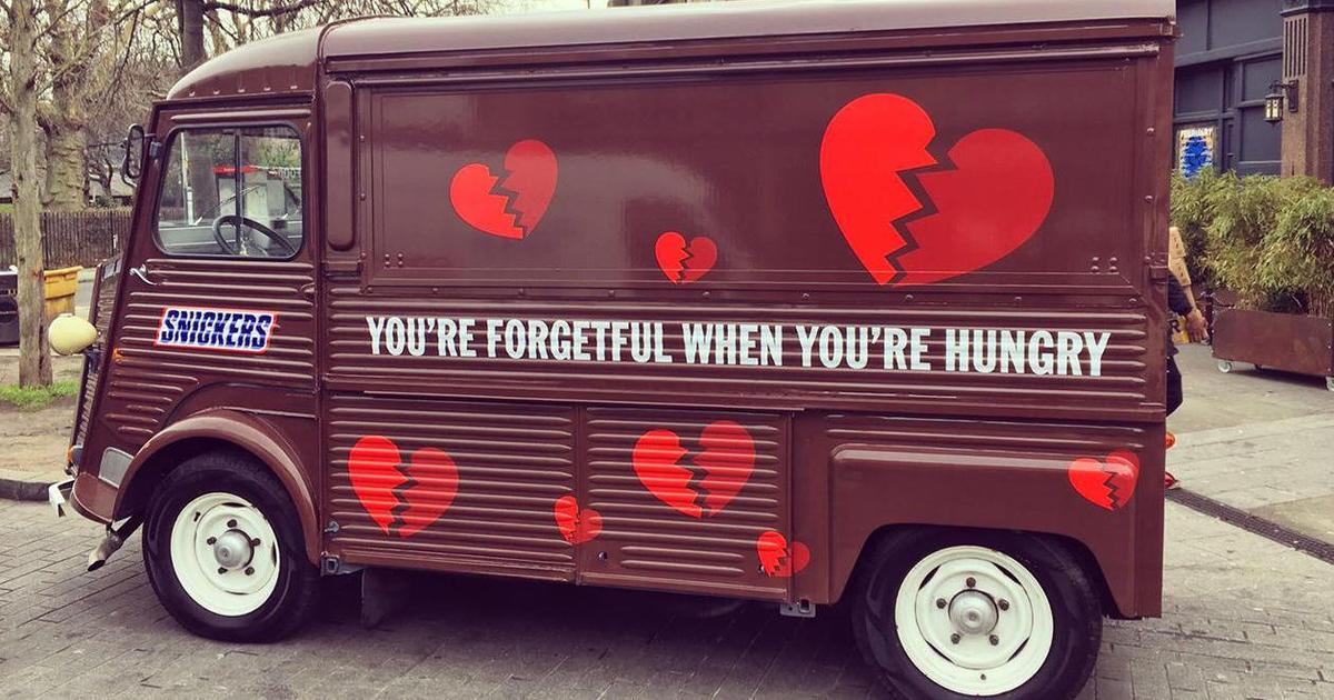 Snickers открыл ресторан для забывчивых пар в День Валентина.