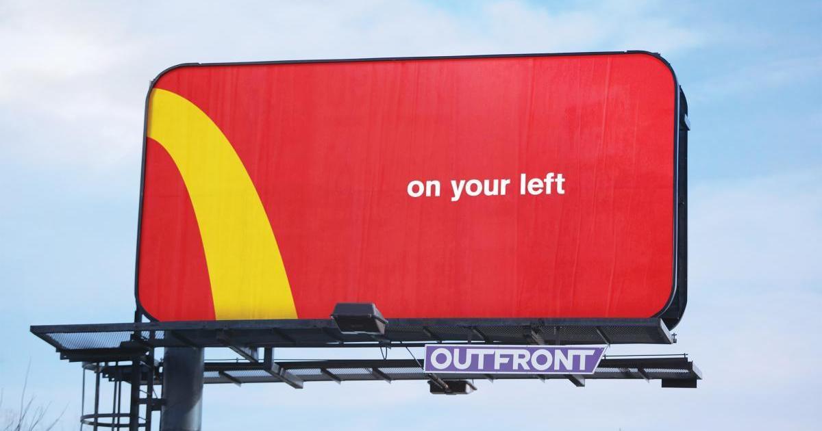 McDonald&#8217;s превратил собственный лого в дорожные знаки.