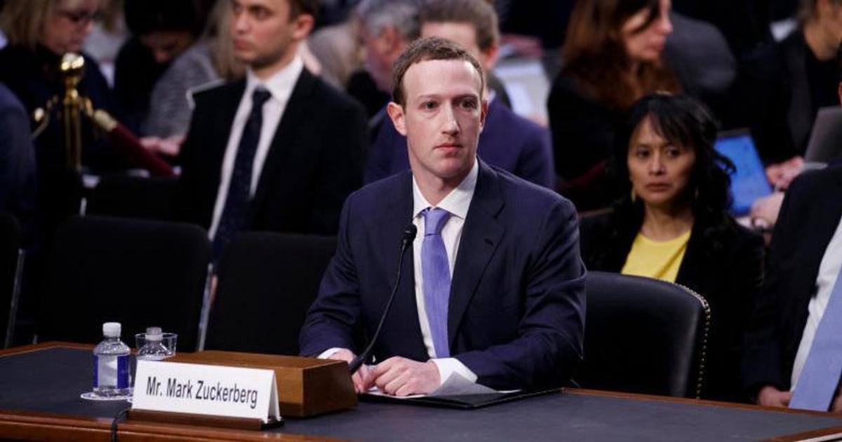 Цукерберг рассказал Конгрессу об утечке собственных данных через Facebook.