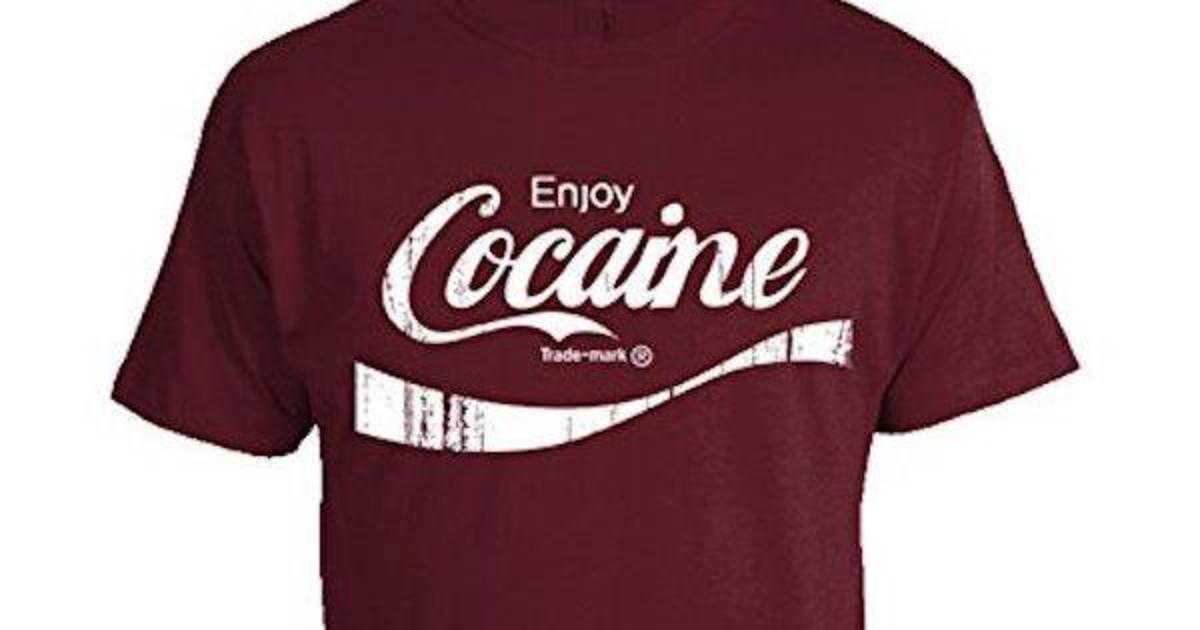 Amazon заставили убрать футболки со слоганом «Наслаждайся кокаином».