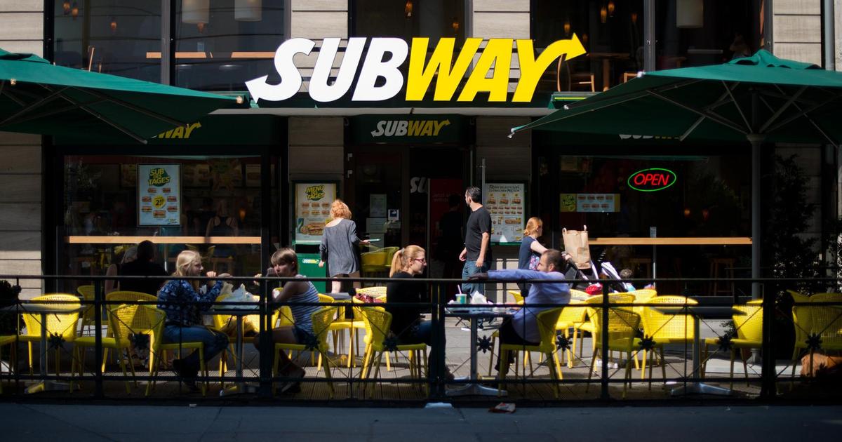 Subway закроет 500 ресторанов в США.