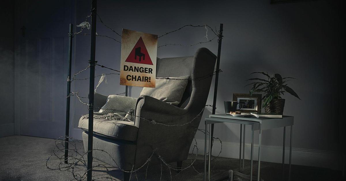Ambient кампания предупредила об опасности стульев для жизни.