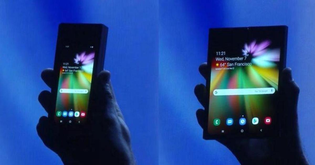 Samsung представил гибкий смартфон.
