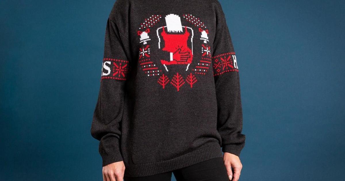 Финская газета выпустила уродливые рождественские свитера с неприятными инфоповодами года.