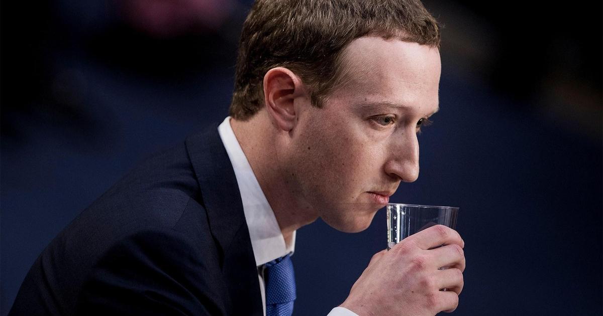 Facebook признала, что давала доступ к личным сообщениям юзеров другим компаниям.