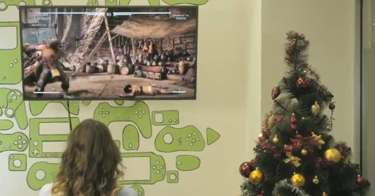 Интернет-магазин призвал пропустить Новый Год в праздничных роликах.