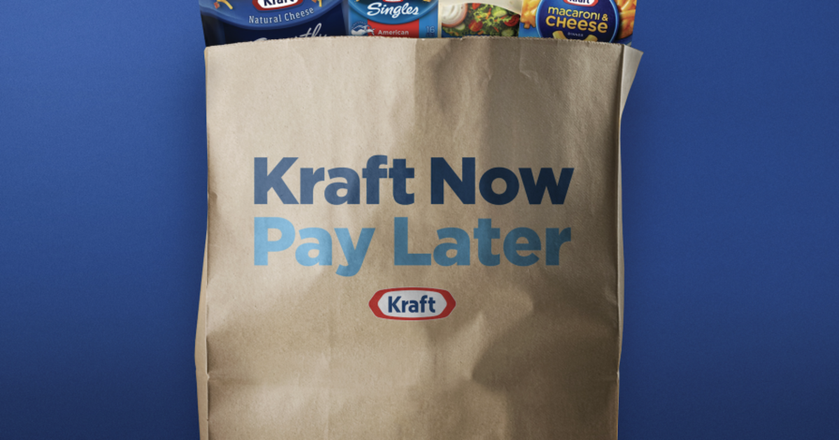 Kraft открыл магазин с бесплатными продуктами для пострадавших от сокращения госслужащих.