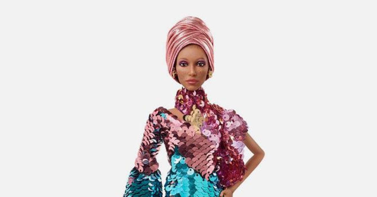 Mattel представила Барби в образе модели Адвоа Абоа.