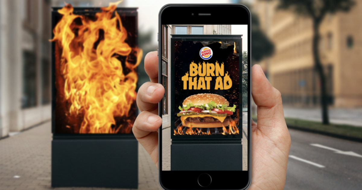 Burger King позволил «сжигать» рекламу конкурентов в обмен на Воппер.