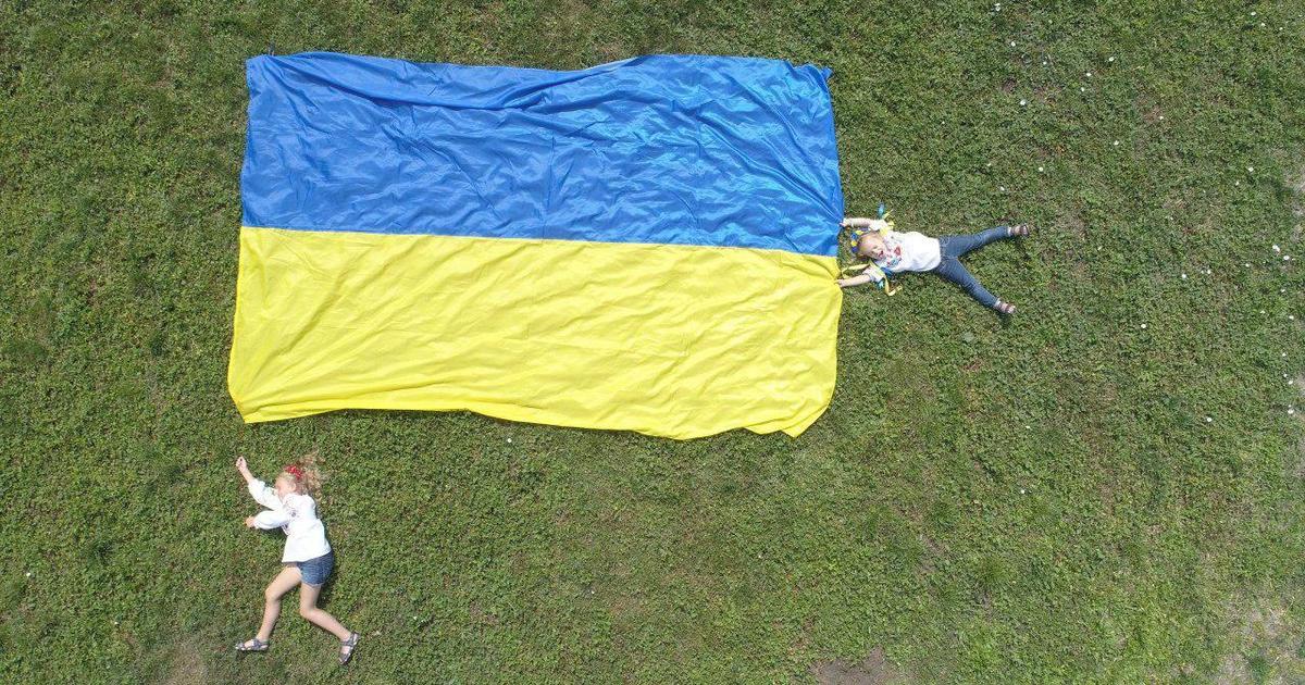 Dronarium Ukraine поднимет украинский флаг на Киевом с помощью дрона