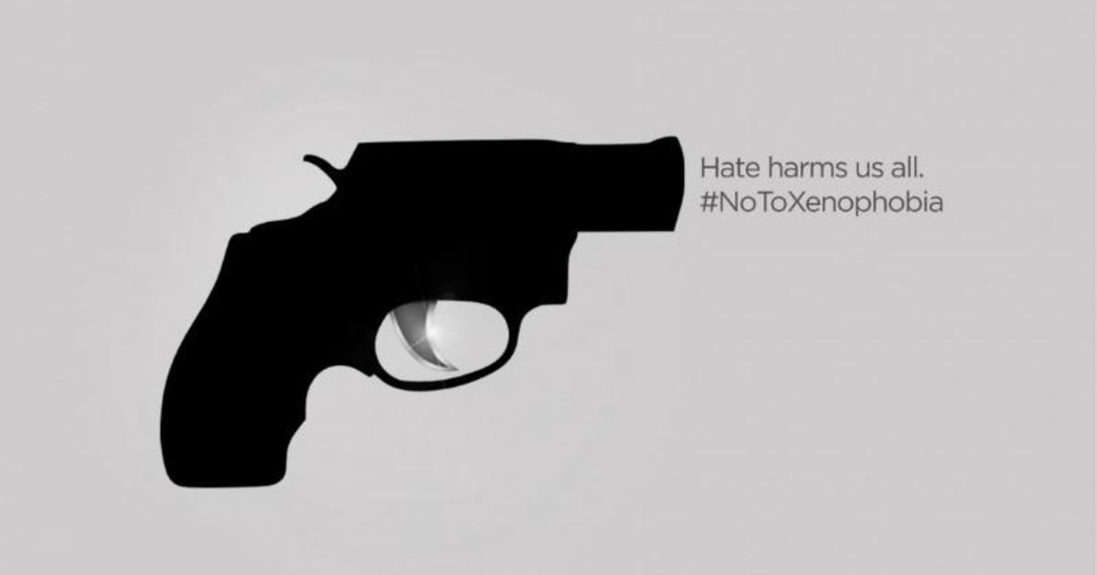 Рекламные принты говорят #NoToXenophobia