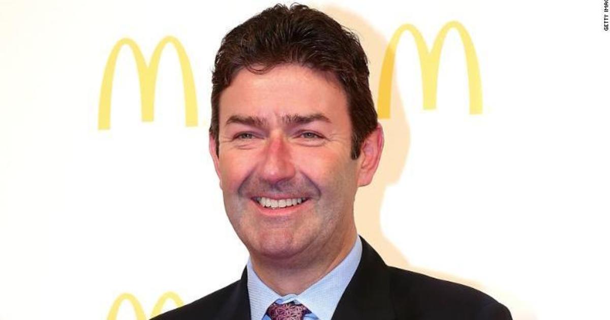 CEO McDonald’s покинул компанию из-за служебного романа
