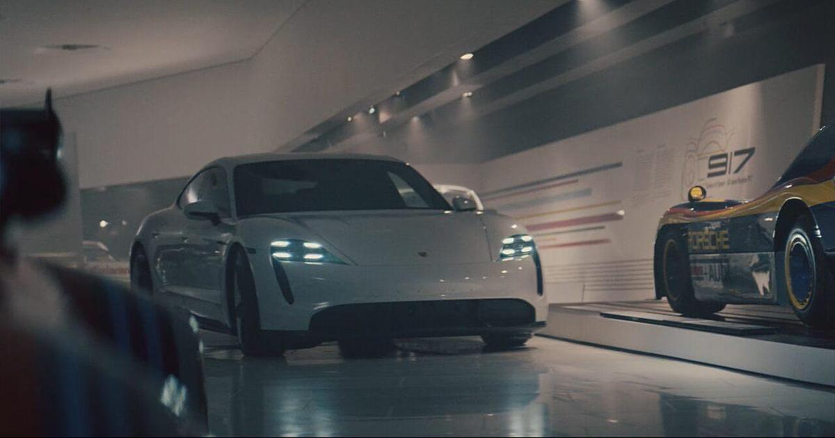 Porsche выпустил кинематографический ролик для Super Bowl