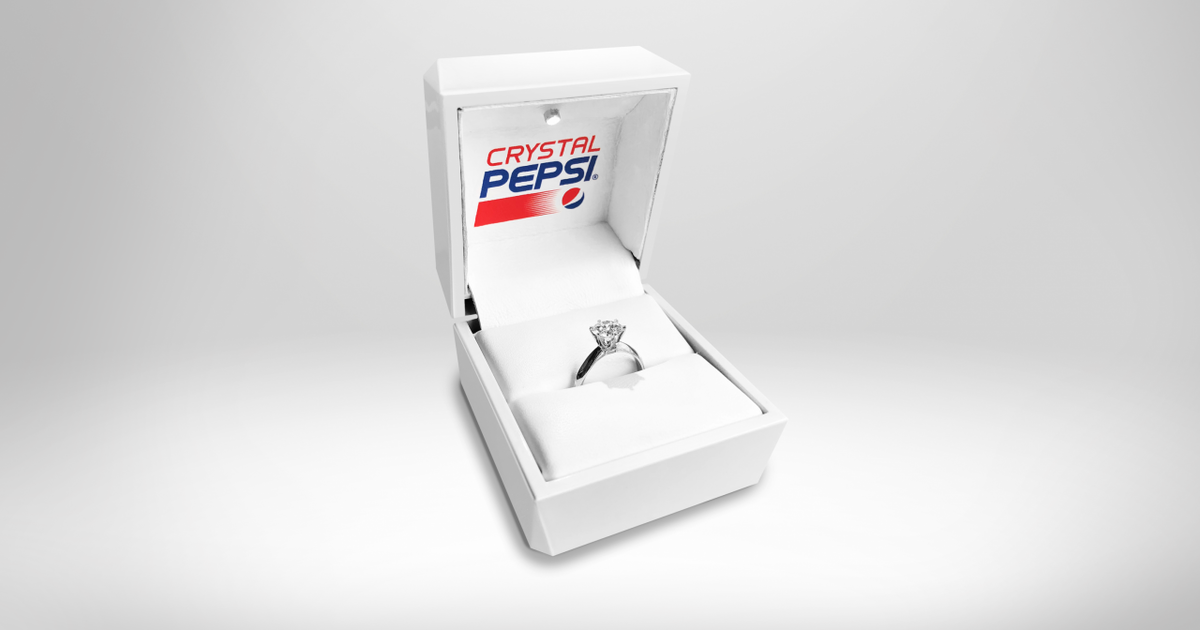 Pepsi создала обручальное кольцо с бриллиантом из Crystal Pepsi