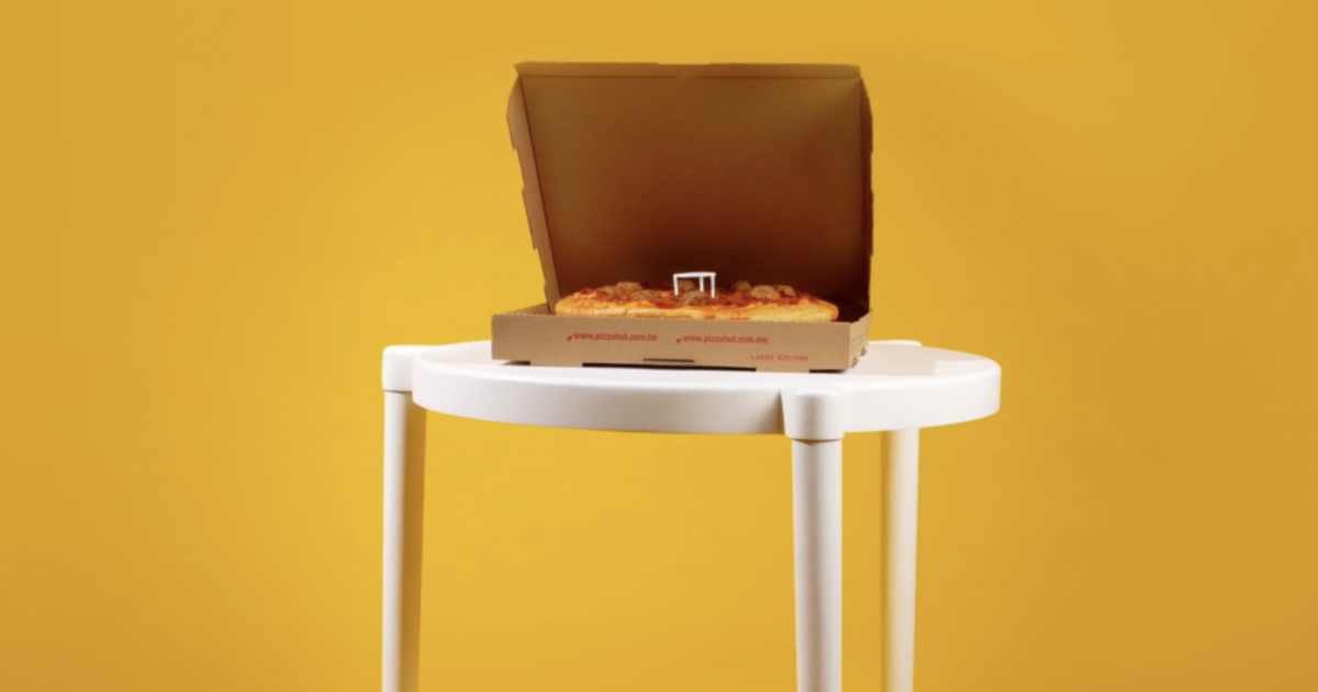 IKEA выпустила столы для пиццы в рамках коллаборации с Pizza Hut
