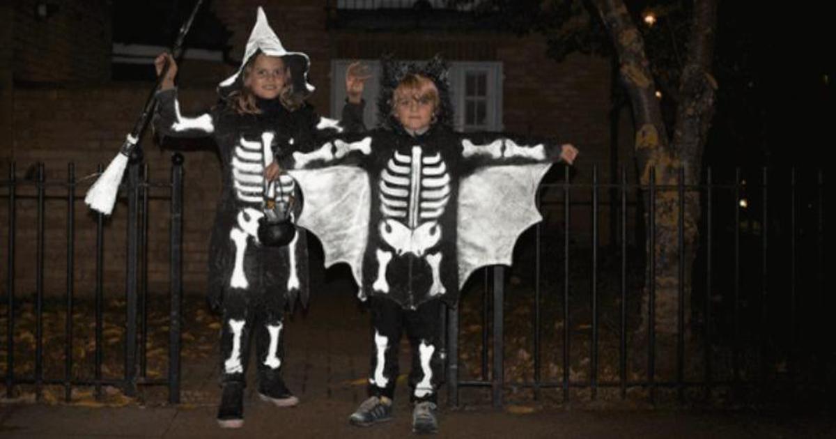 Volvo предложила родителям защитить детей на Хэллоуин краской LifePaint.