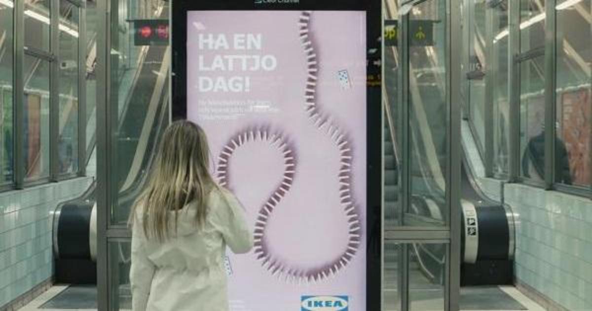 Интерактивный билборд IKEA развеселил пассажиров метро.