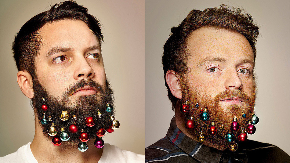 Креативщики из Grey London придумали интересную идею на Рождество — призвав мужчин украшать свои бороды елочными игрушками.