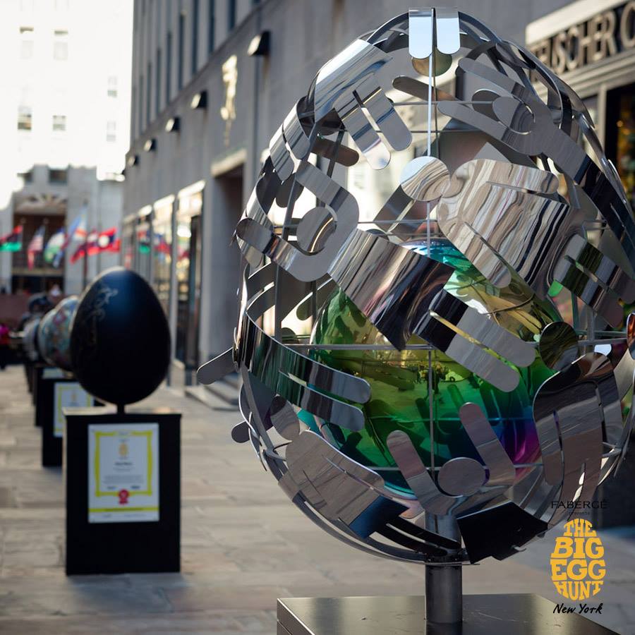 В преддверии Пасхи Fabergé установил 200 с лишним огромных яиц в пяти районах Нью-Йорка.