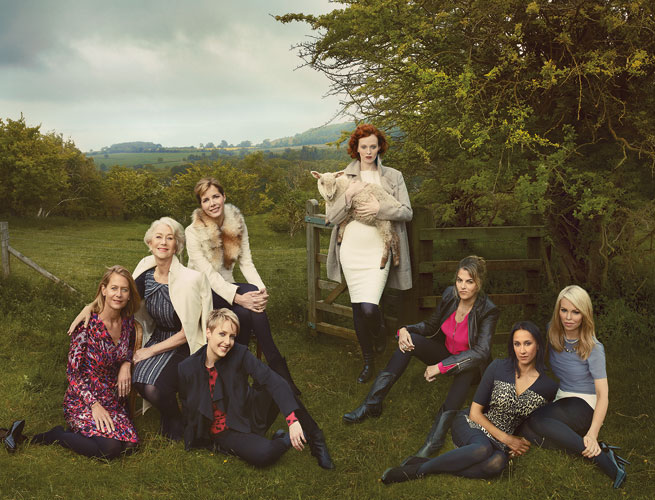 В честь выхода своей осенне-зимней коллекции одежды бренд Marks & Spencer пригласил для рекламной фотосъемки 10 самых выдающихся женщин Великобритании