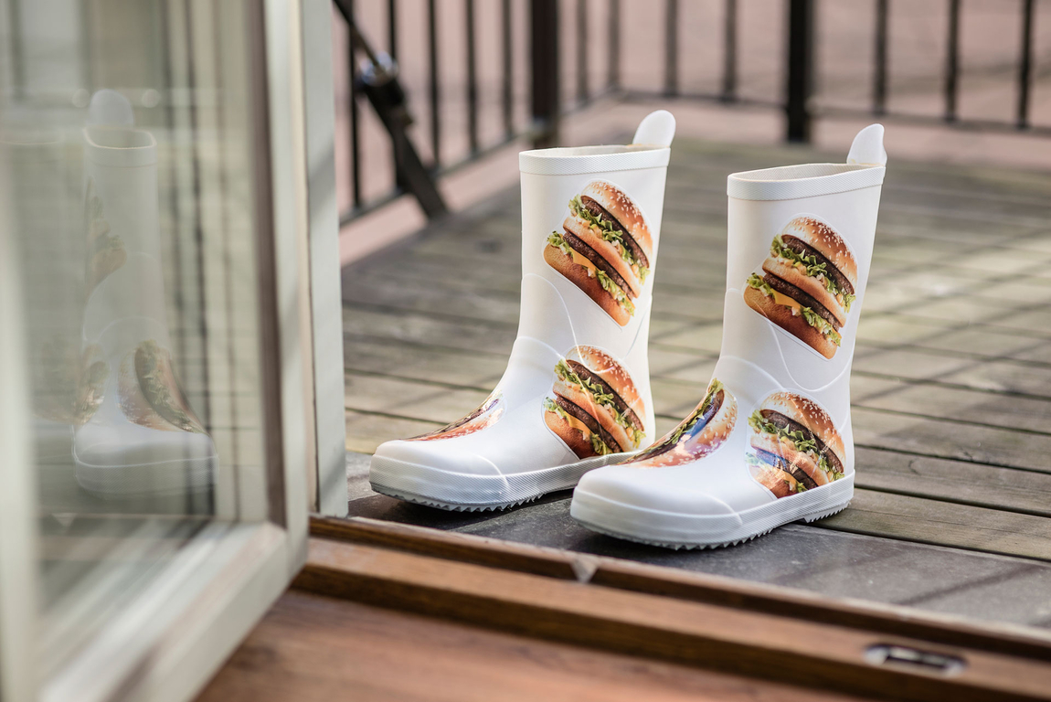 McDonald's выпустил необычную коллекцию в честь Big Mac.