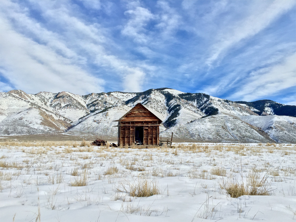 Apple запустила новую кампанию в печати и outdoor, разместив фото, снятые с помощью iPhone 6.