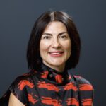 Олена Плахова