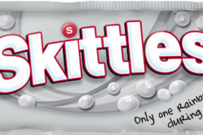 Skittles вновь выпустит бесцветную упаковку в честь ЛГБТ