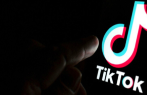 Рейтинг TikTok в Google Play упал до минимума