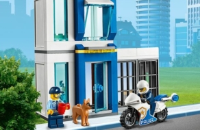 Lego отказалась от рекламы конструкторов с полицейскими в связи с протестами в США