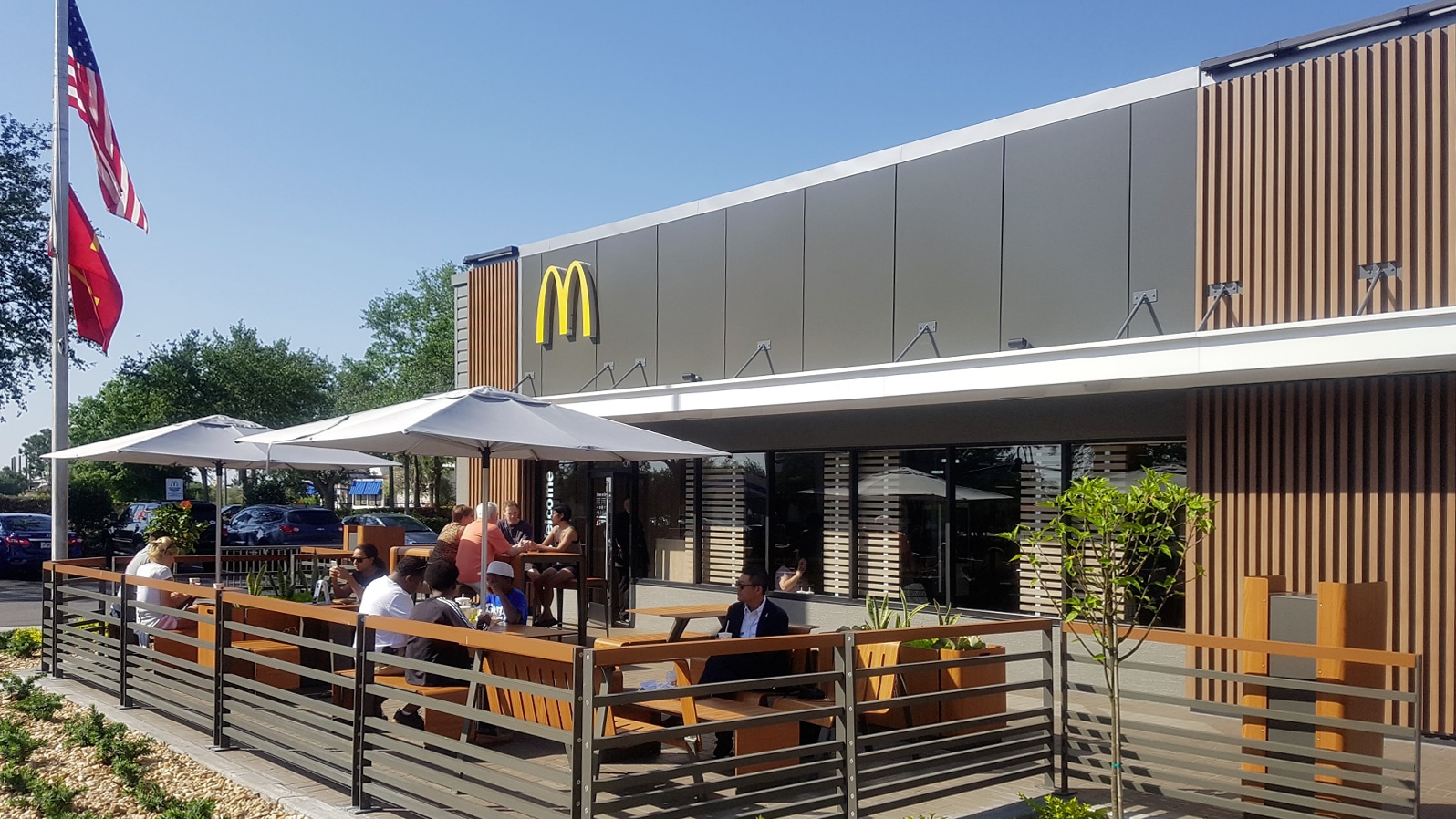 McDonald’s обвинили в расовой дискриминации