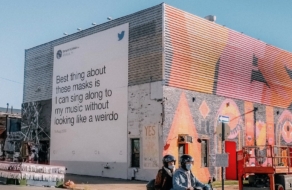 Twitter превратил твиты о ношении масок в билборды