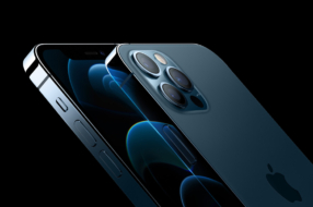 Samsung высмеял Apple за выпуск iPhone 12 без наушников и зарядки