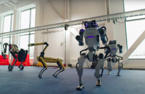Роботы Boston Dynamics станцевали в честь Нового года