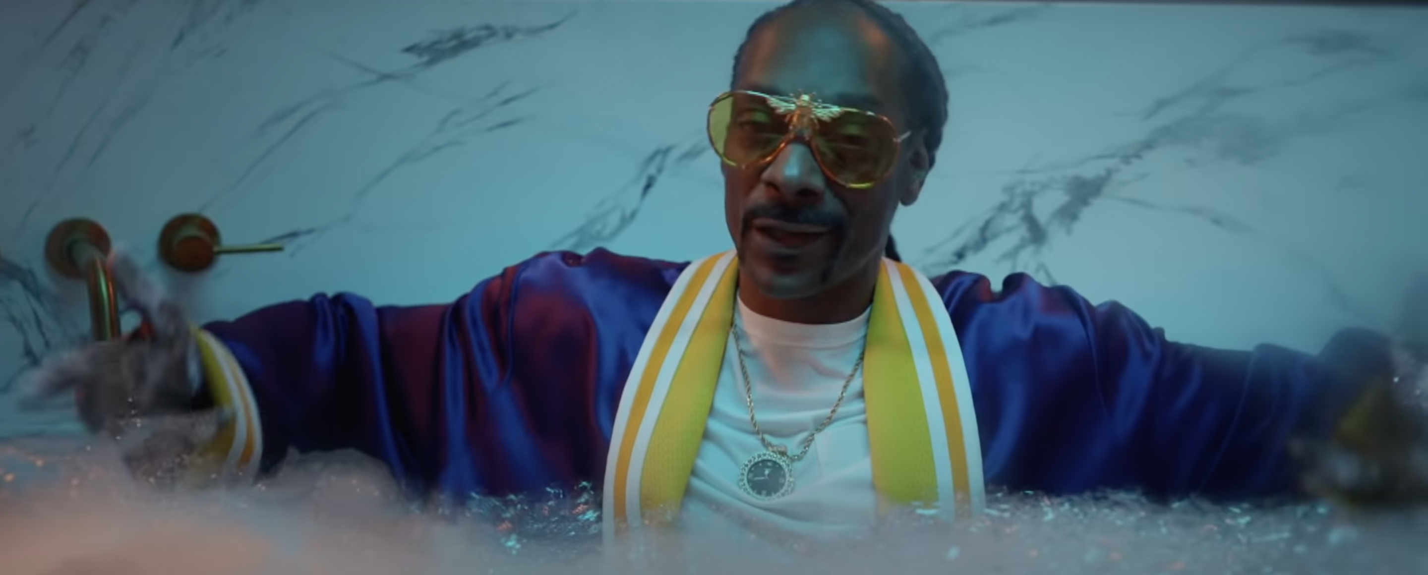 Snoop Dogg с пиццей в джакузи, AI проверка тунца. Очевидно-невероятный дайджест vol.11