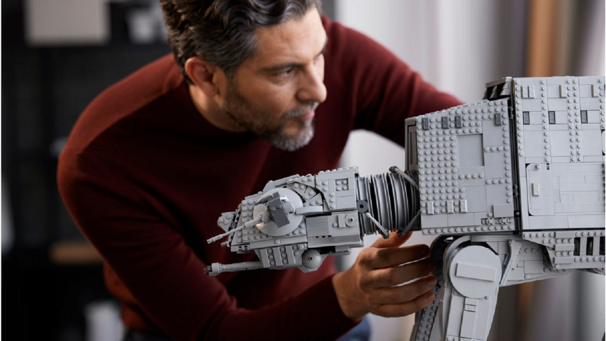 Фанаты LEGO раскритиковали новый набор Star Wars AT-AT, который невозможно заново собрать