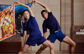 Hermès предлагает попотеть с платками карре
