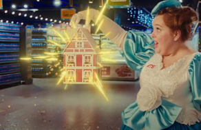 Фея-касирка чаклує над домом мрії в новорічному промо АТБ