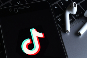 Прогноз Insider Intelligence: TikTok станет третьей по величине социальной сетью в 2022 году